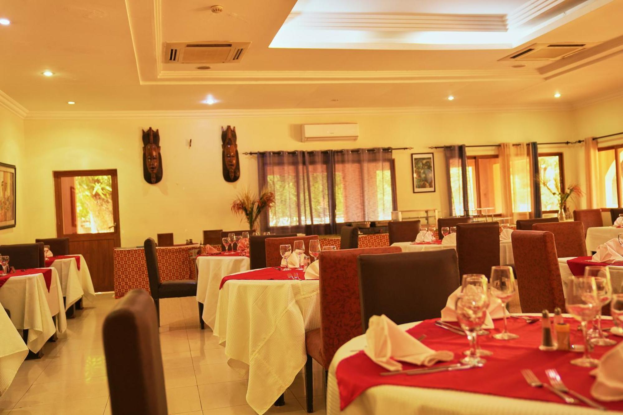Dunia Hotel Μπισσάου Εξωτερικό φωτογραφία